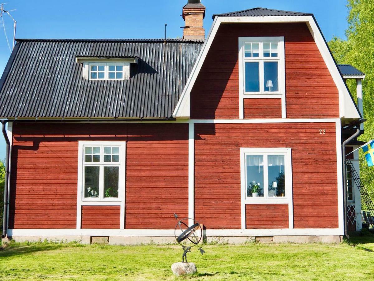Orsastuguthyrning-Kyrkbyn Villa Luaran gambar