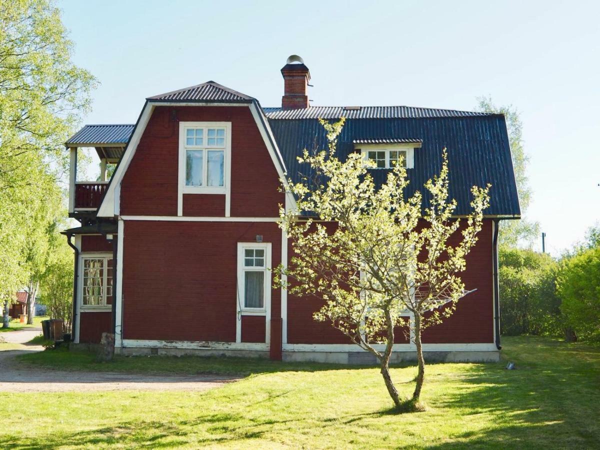 Orsastuguthyrning-Kyrkbyn Villa Luaran gambar